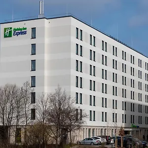 https://holiday-inn-express-munich-north-an-ihg.getmunichhotels.com